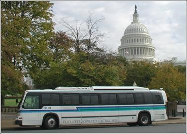 Fuel cell bus in front of Capitol Building.